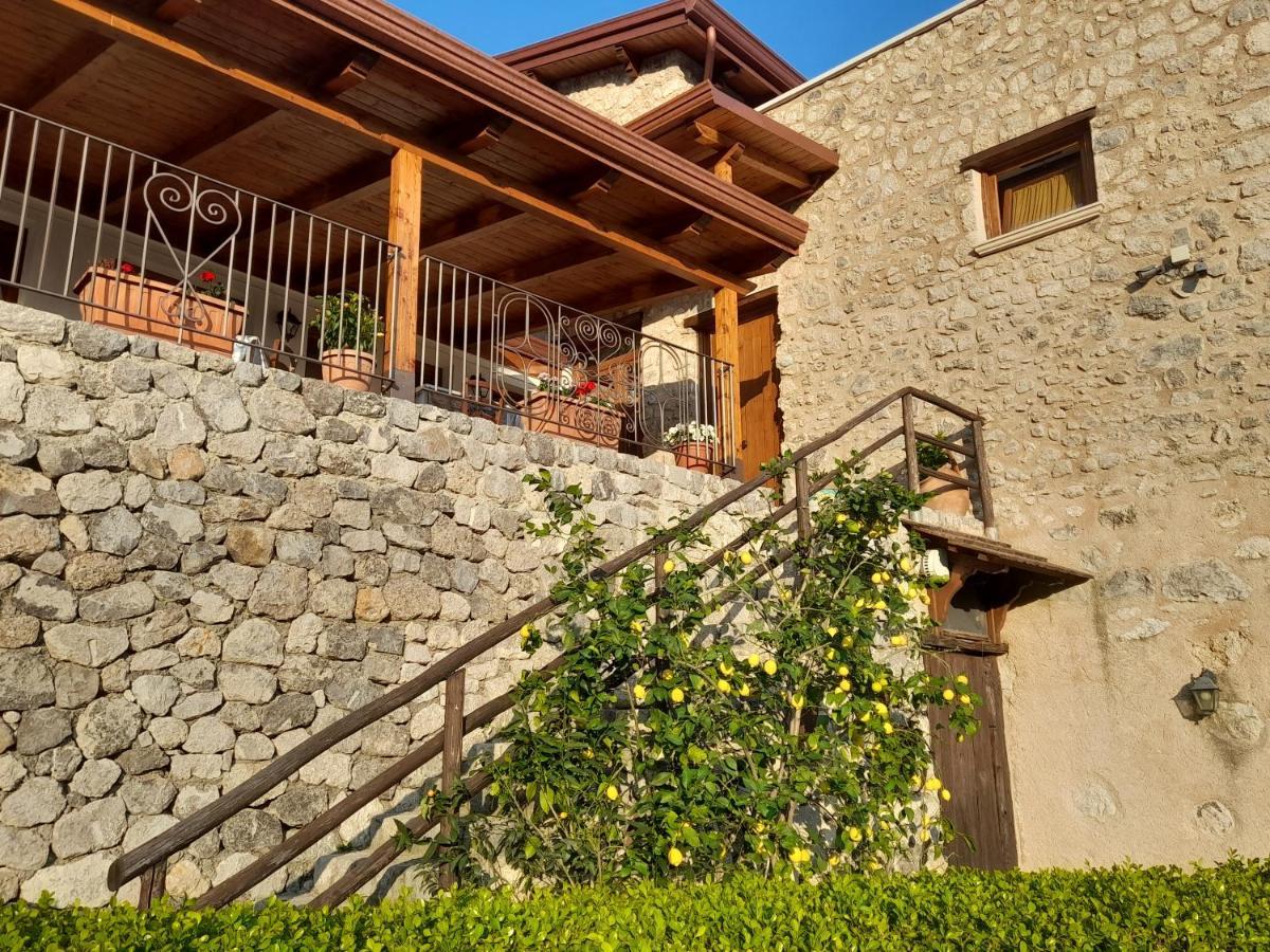 Agriturismo Orrido Di Pino Agerola Eksteriør billede