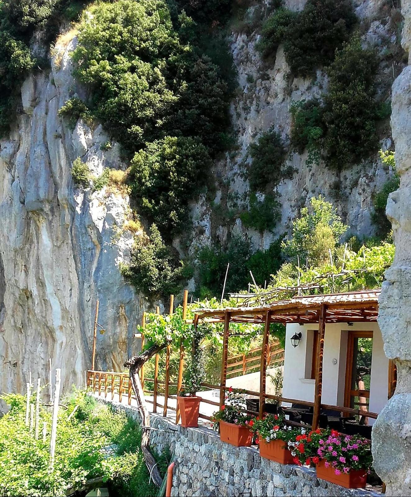 Agriturismo Orrido Di Pino Agerola Eksteriør billede