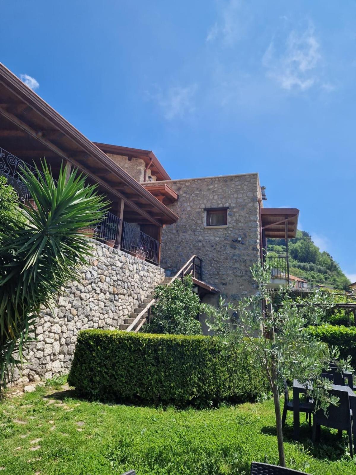 Agriturismo Orrido Di Pino Agerola Eksteriør billede